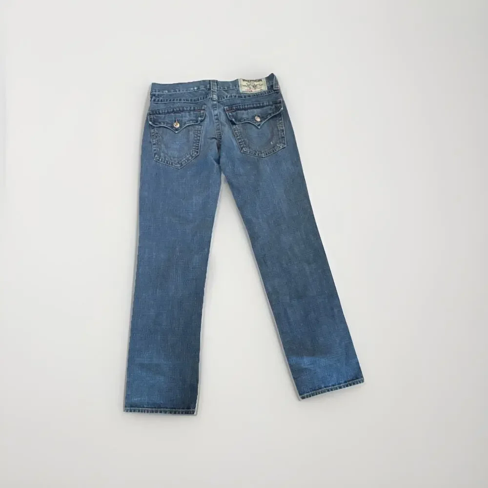 True Religion spots religion front